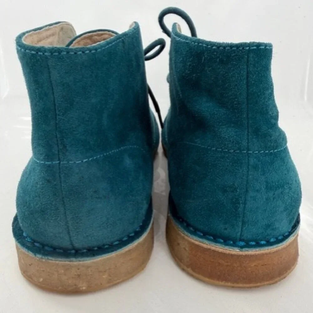 RARE! UGG Turquoise Teal Blue Suede Lace Up Chukka Boots Sz 9
